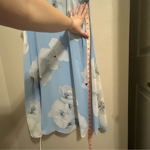 Calvin Klein Trapeze Knee Length Floral Baby Blue Dress Sz. 8 - Picture 8 of 9